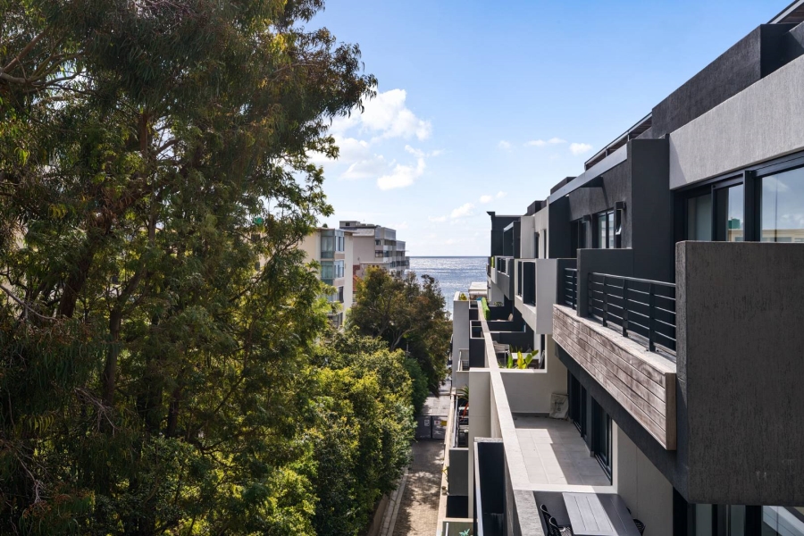 2 Bedroom Property for Sale in Sea Point Western Cape